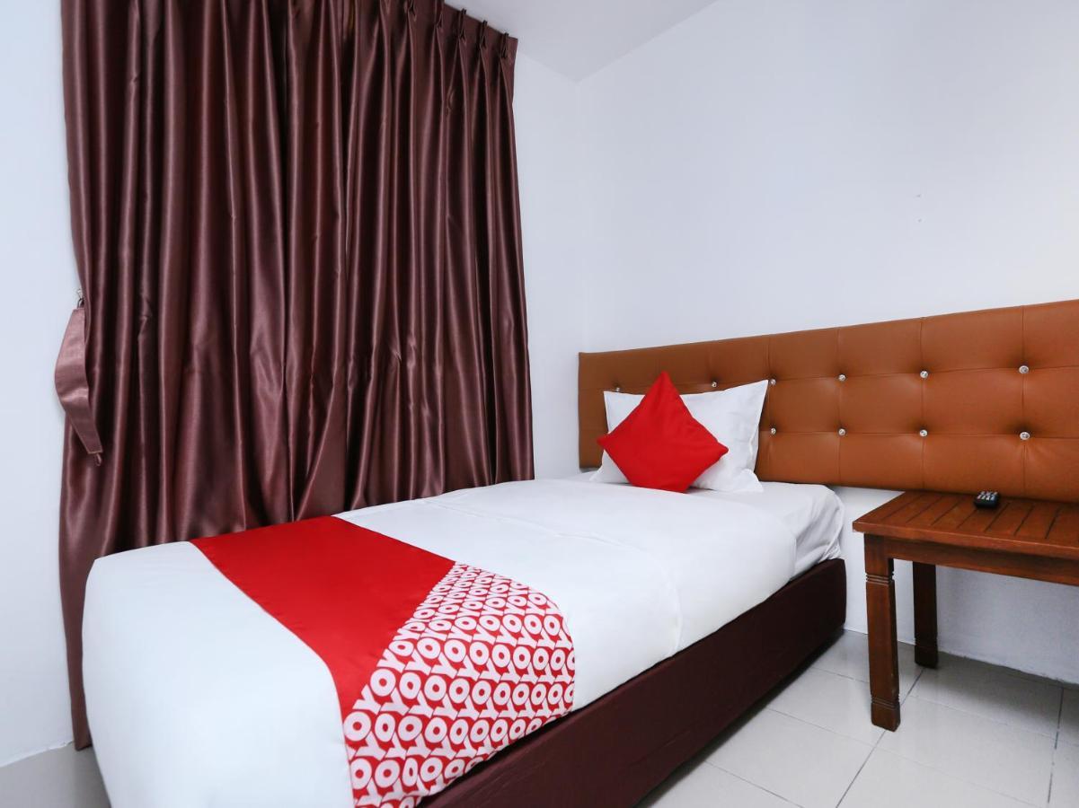 Oyo 89672 Eg Hotel Jj Johor Bahru Kültér fotó